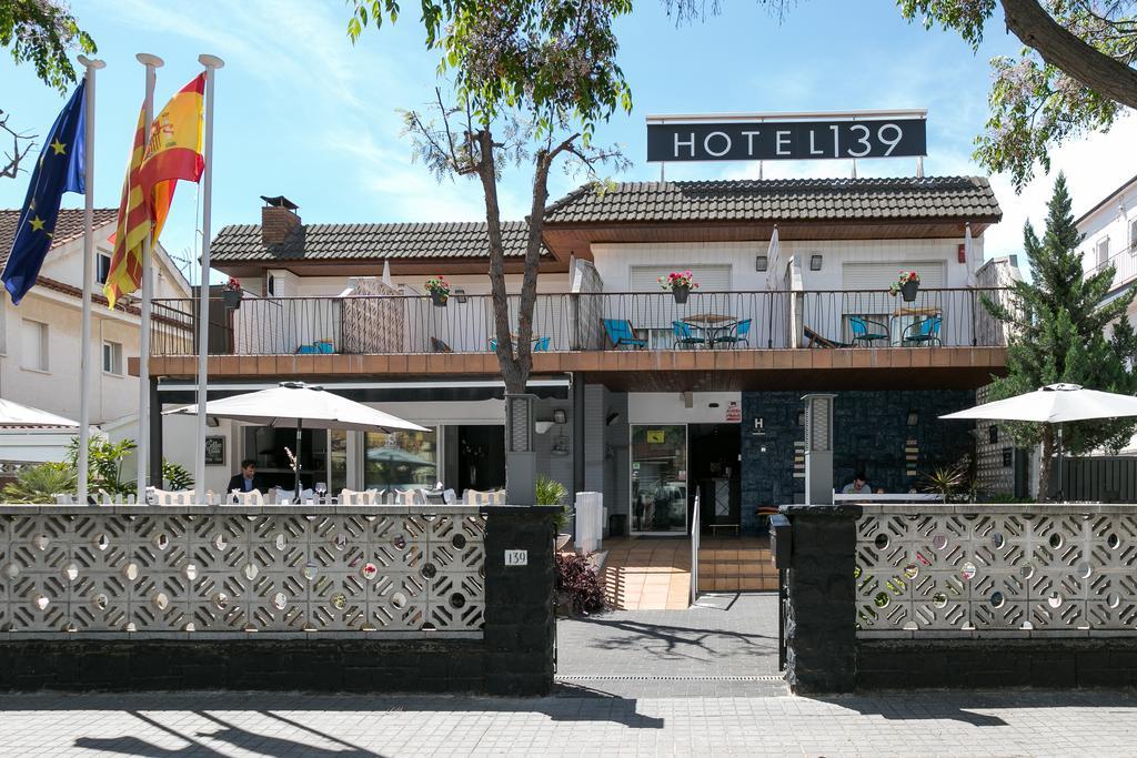 Hotel 139 Castelldefels Exterior photo